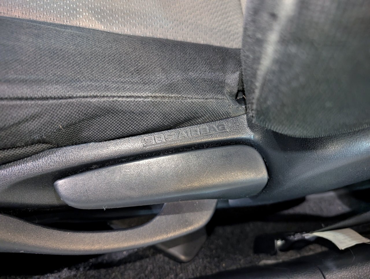Used 2014 Toyota Yaris LE FWD image 36