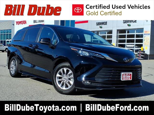 Certified 2025 Toyota Sienna XLE w/ XLE Plus Package AWD/4WD image 1