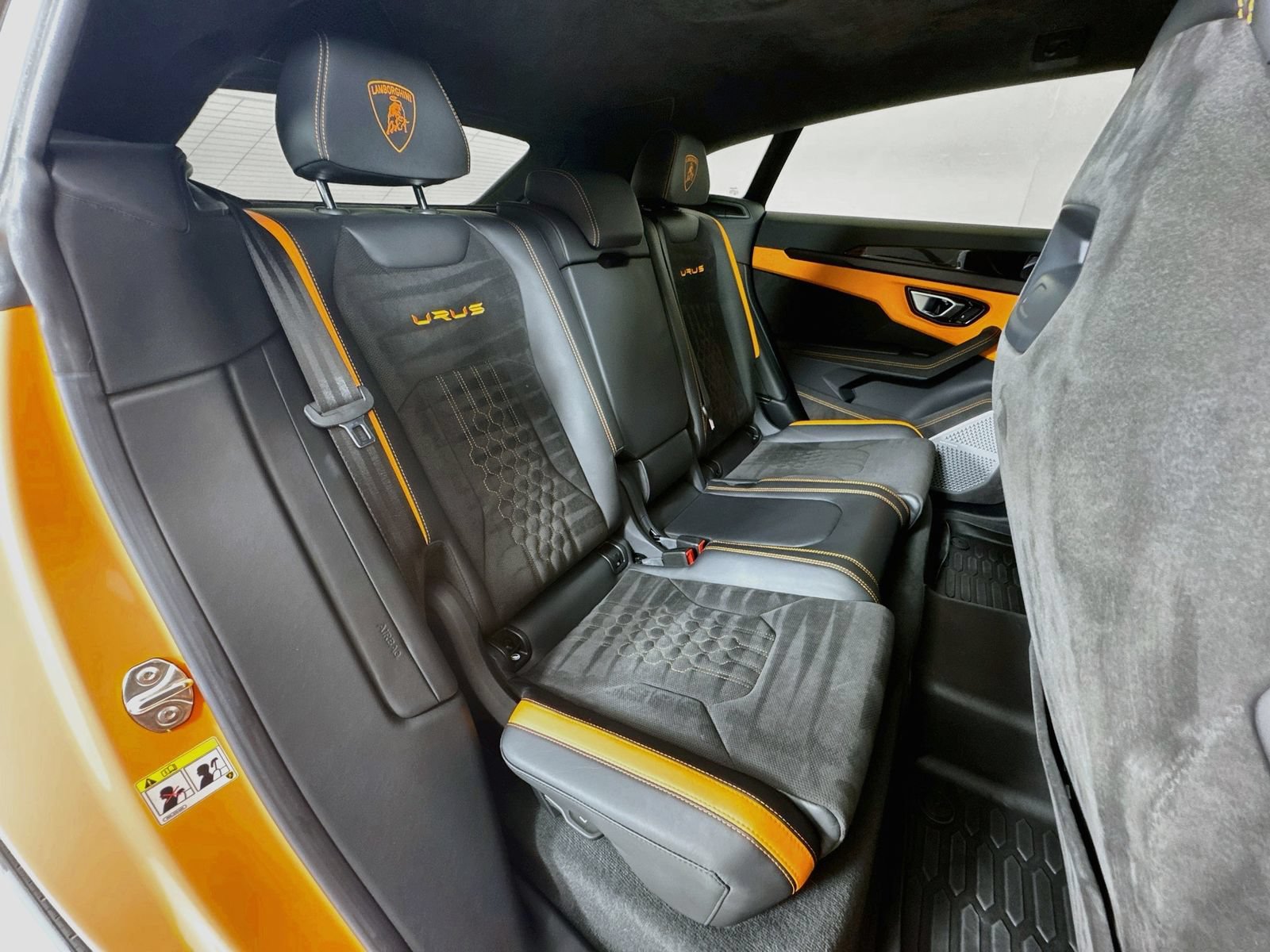 Used 2024 Lamborghini Urus S AWD/4WD image 26