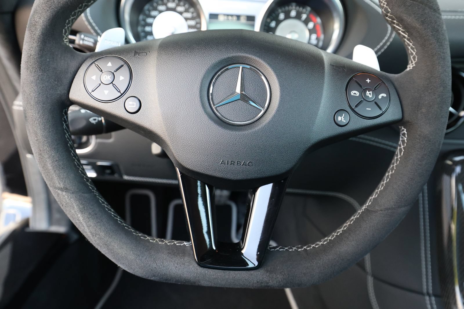 Used 2015 Mercedes-Benz SLS AMG GT Final Edition image 22