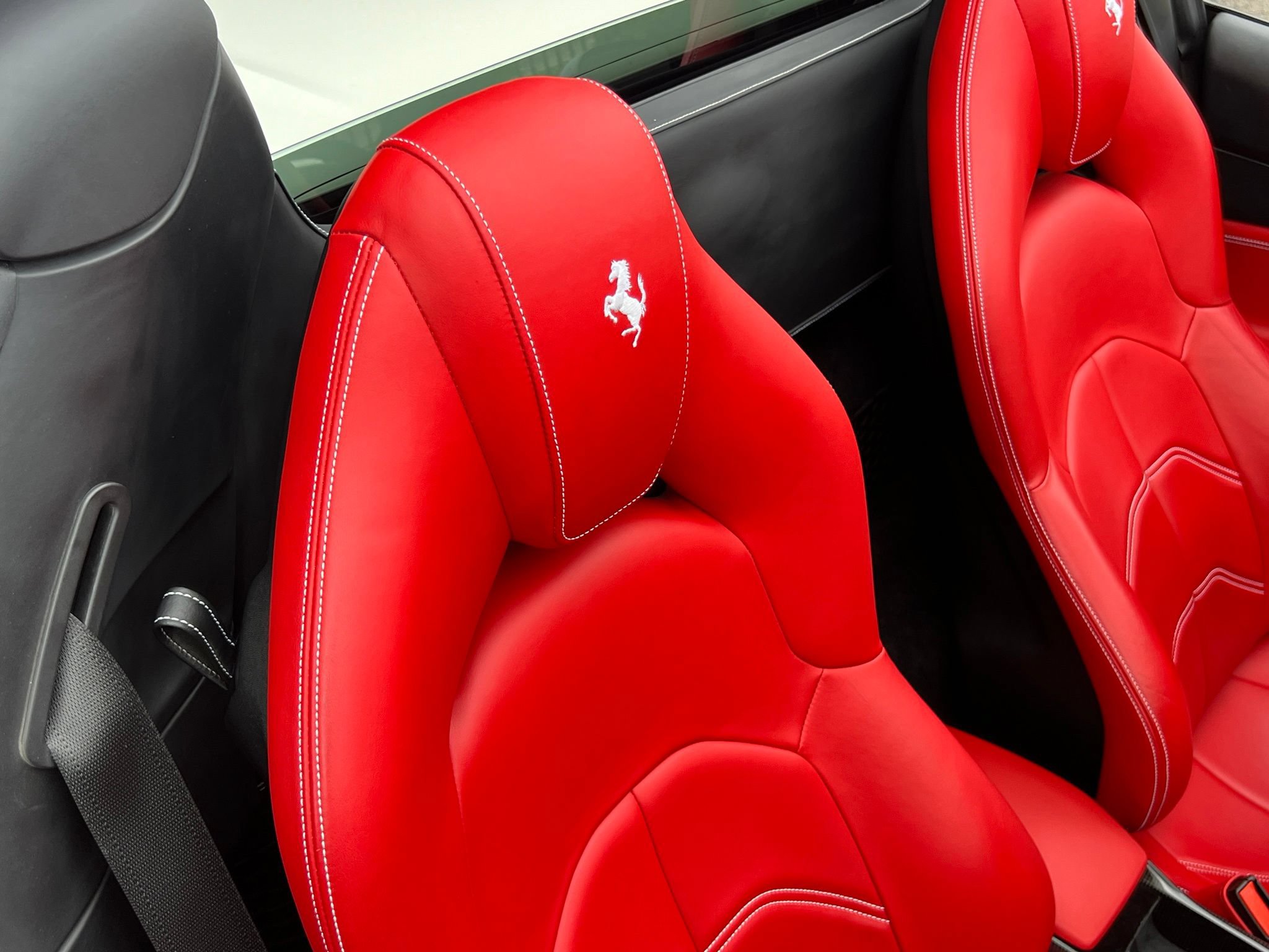 Used 2017 Ferrari 488 Spider RWD image 40