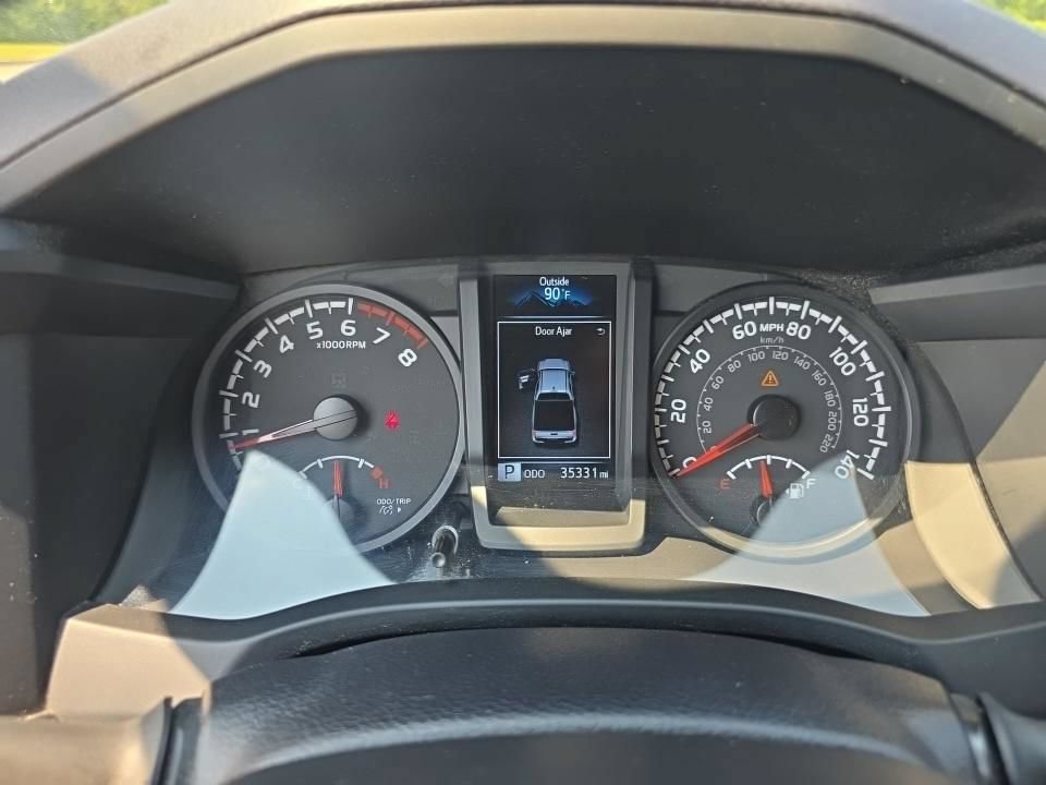 Used 2023 Toyota Tacoma SR AWD/4WD image 14
