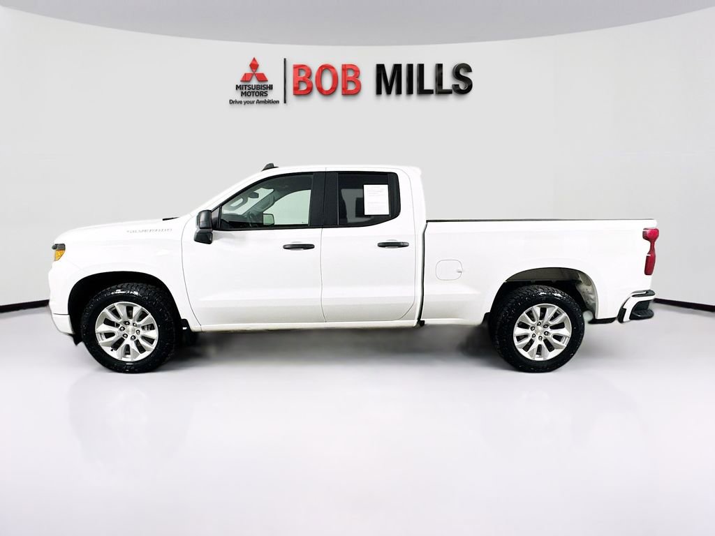 Used 2022 Chevrolet Silverado 1500 Custom RWD image 4