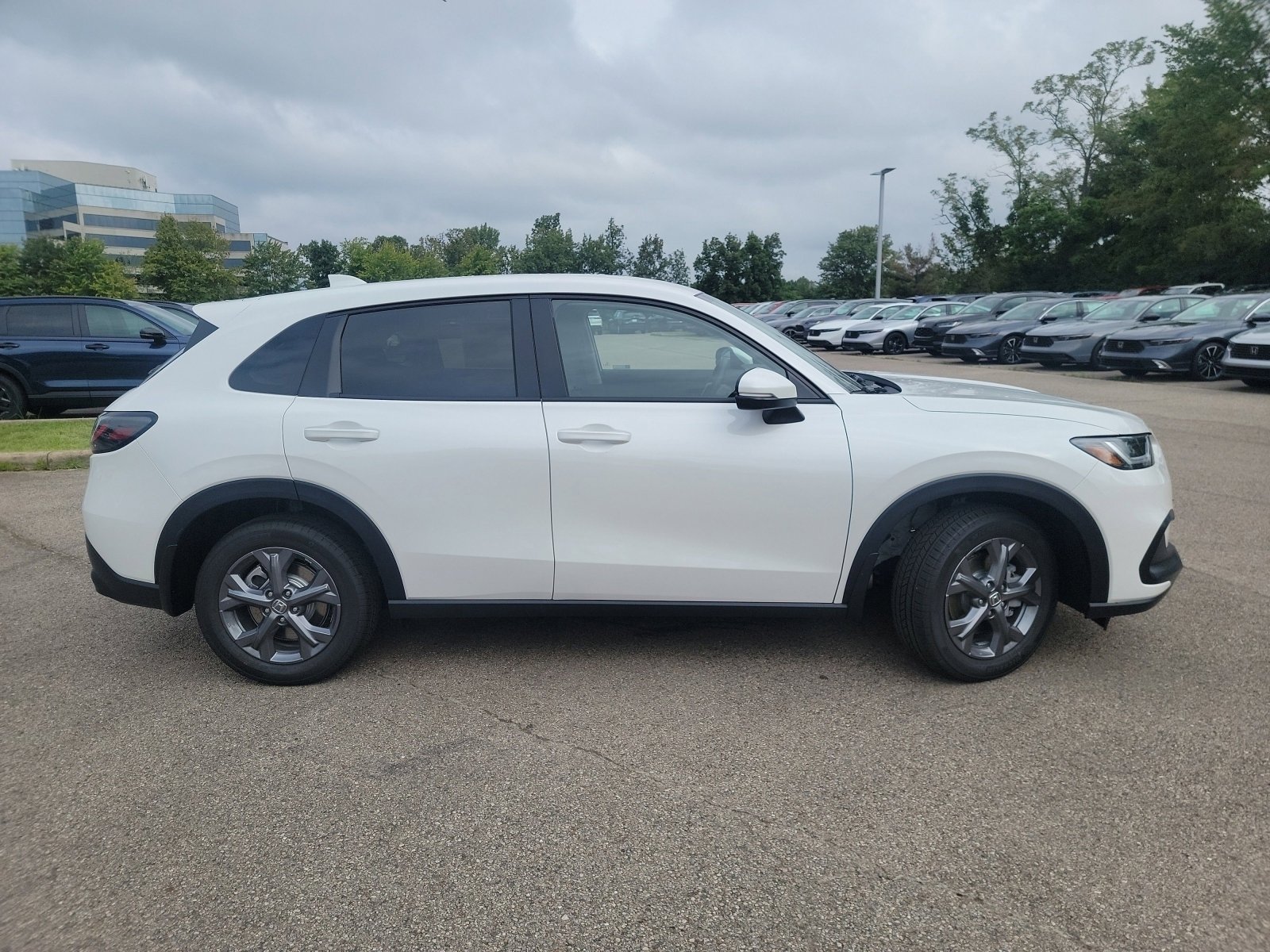 New 2026 Honda HR-V LX image 26