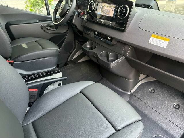 New 2026 Mercedes-Benz Sprinter 2500 image 15
