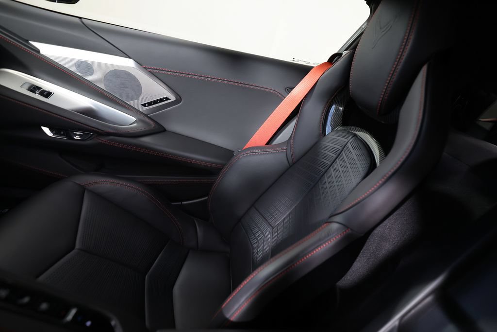 Used 2020 Chevrolet Corvette Stingray Premium Cpe w/ 3LT Preferred Equipment Group RWD image 31