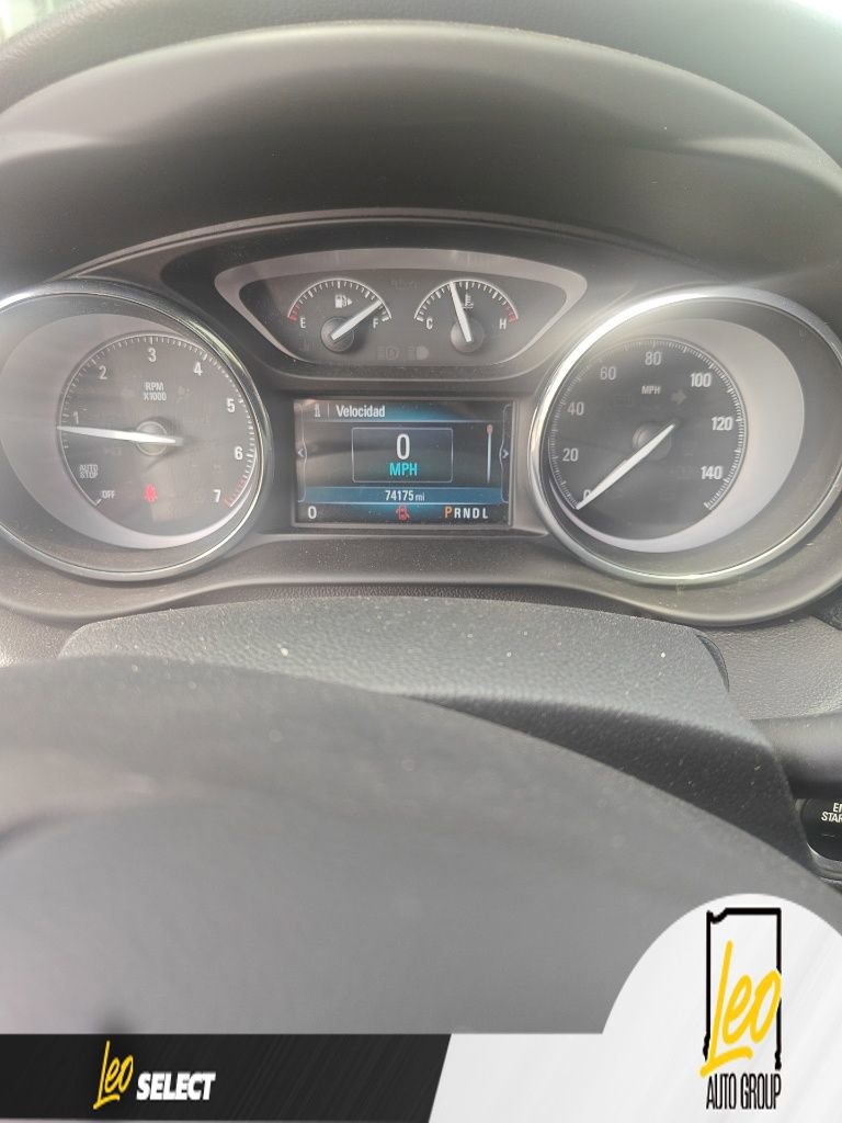 Used 2020 Buick Envision Essence image 2