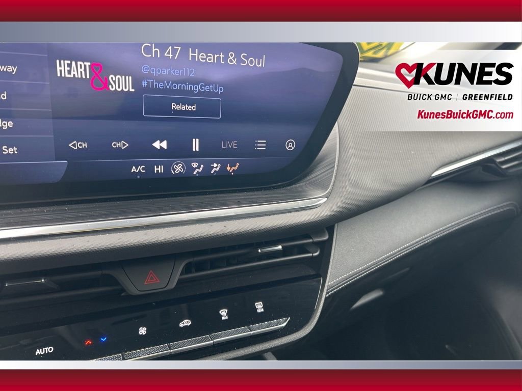 Used 2024 Buick Envision Preferred image 17