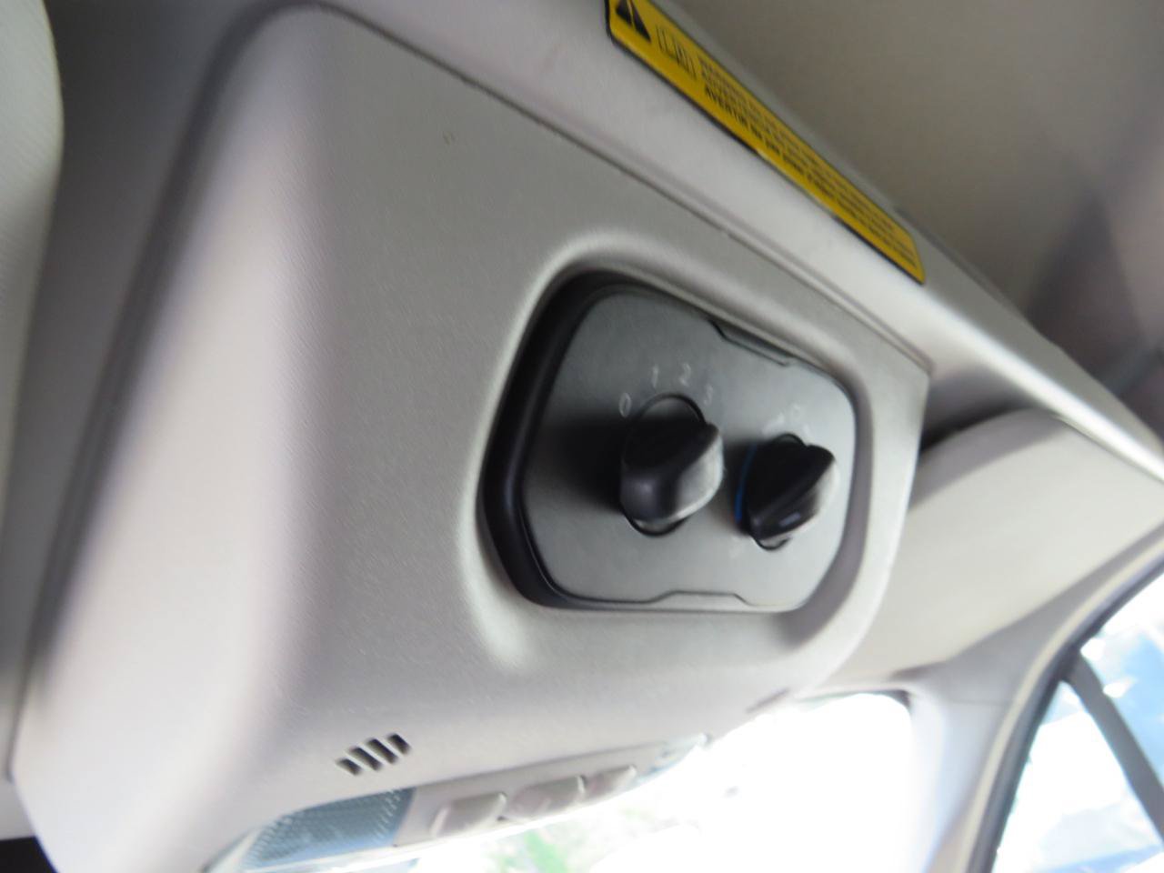Used 2015 Ford Transit 150 XLT RWD image 22