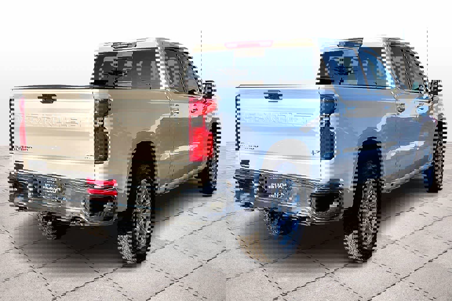 Used 2022 Chevrolet Silverado 1500 LTZ w/ LTZ Premium Package image 15