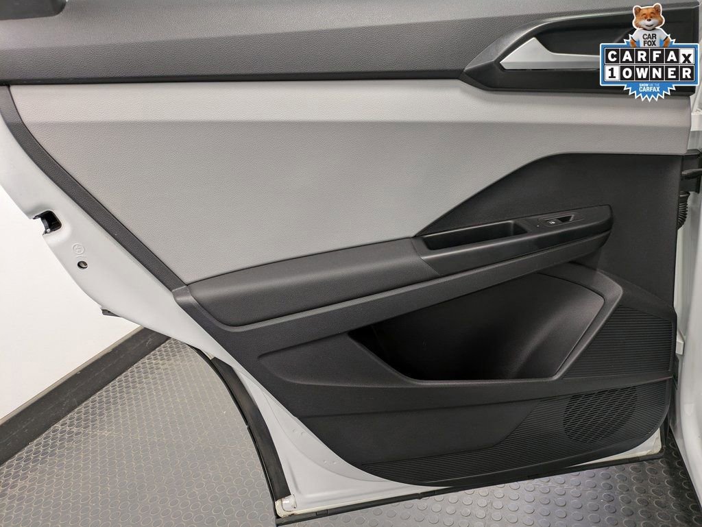 Used 2022 Volkswagen Taos SE w/ IQ.Drive SE Package image 24