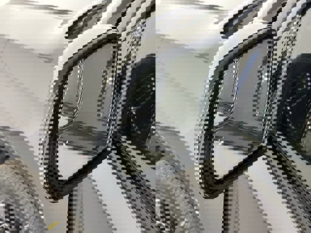 New 2026 Jeep Grand Wagoneer Summit image 13