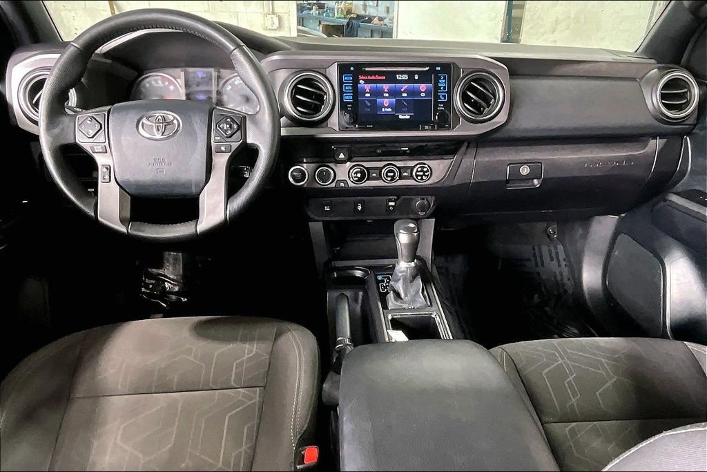 Used 2016 Toyota Tacoma TRD Off-Road w/ Towing Package image 20