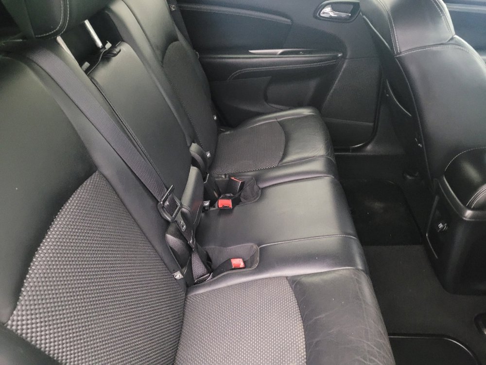 Used 2015 Dodge Journey Crossroad w/ Flexible Seating Group FWD image 19