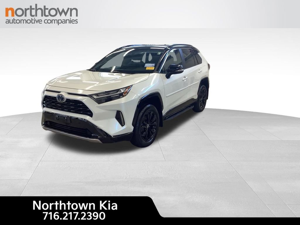 Used 2024 Toyota RAV4 XSE w/ Weather Package AWD/4WD image 1