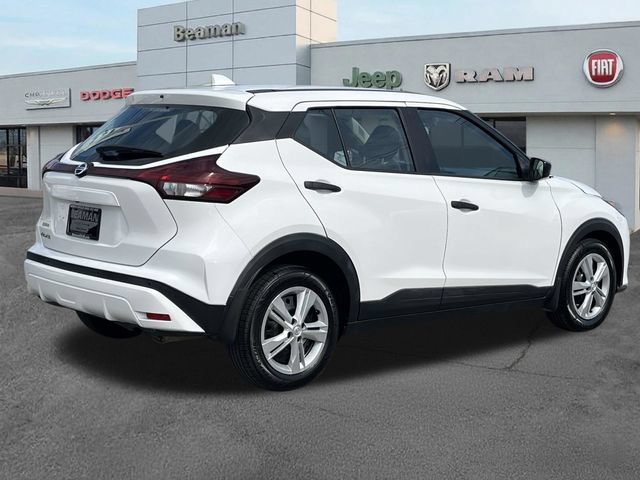 Used 2021 Nissan Kicks S FWD image 7