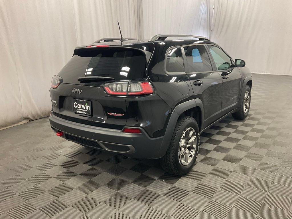 Used 2020 Jeep Cherokee Trailhawk w/ Cold Weather Group AWD/4WD image 3