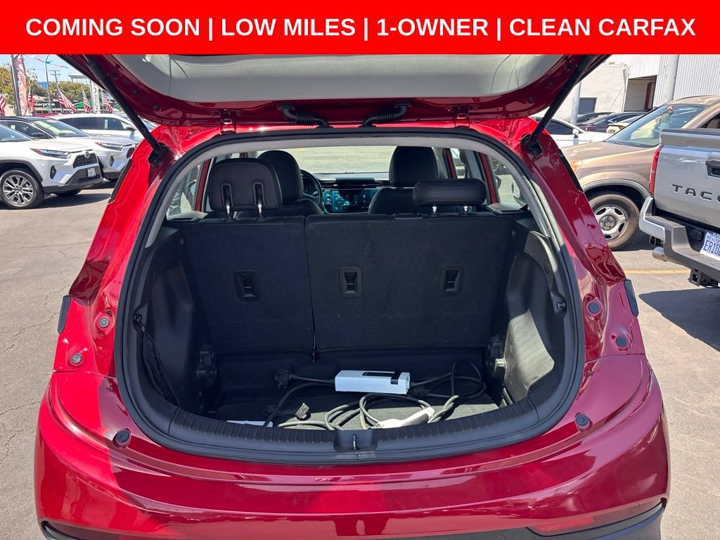 Used 2023 Chevrolet Bolt LT w/ Infotainment Package FWD image 10