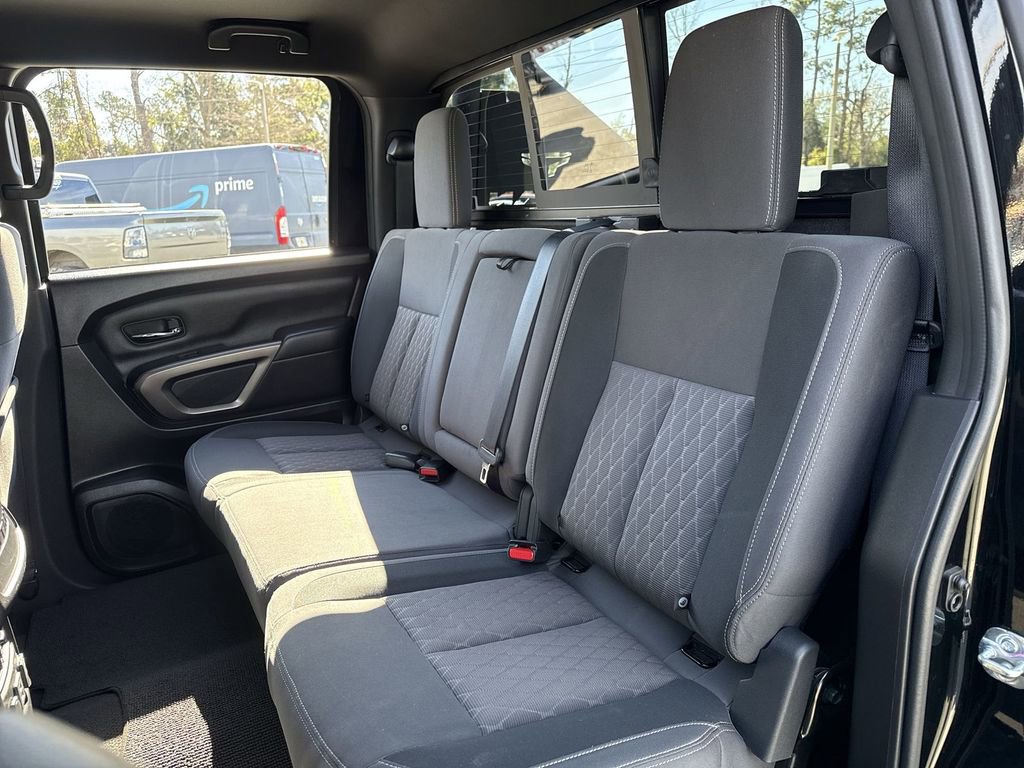 Used 2024 Nissan Titan SV w/ SV Bronze Edition Package image 21