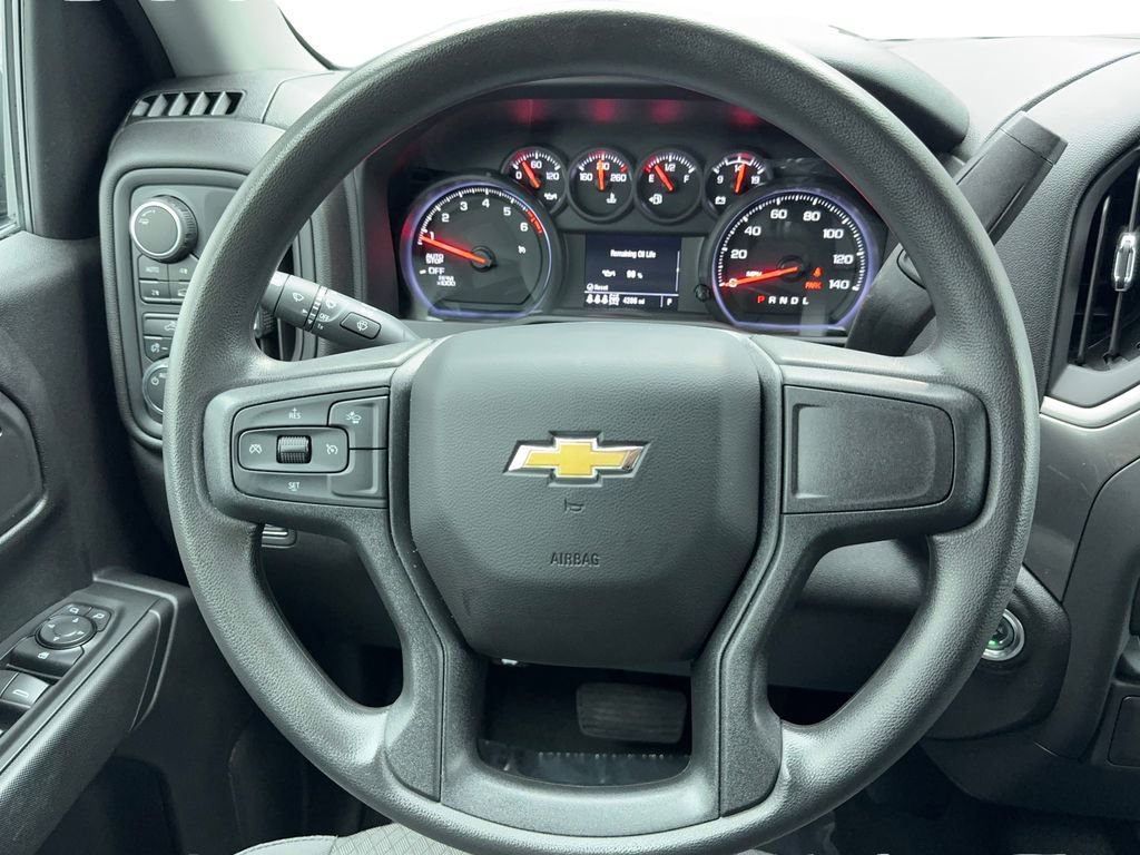 Used 2025 Chevrolet Silverado 1500 Custom image 18