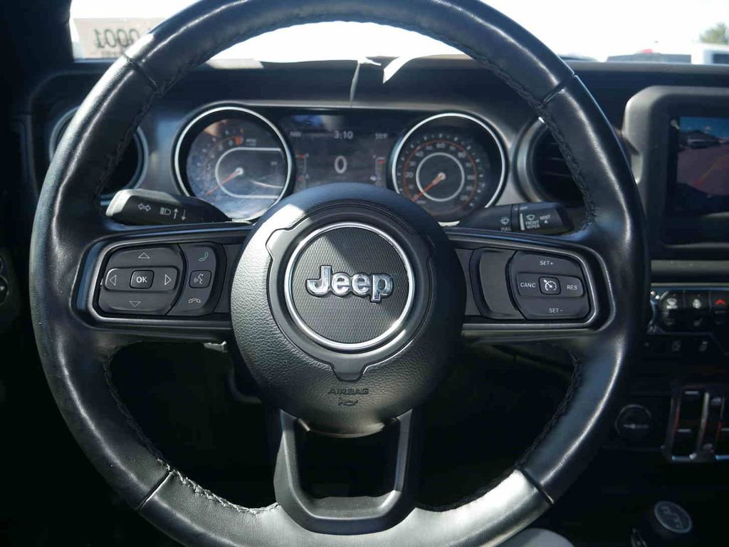Certified 2023 Jeep Gladiator Willys image 35
