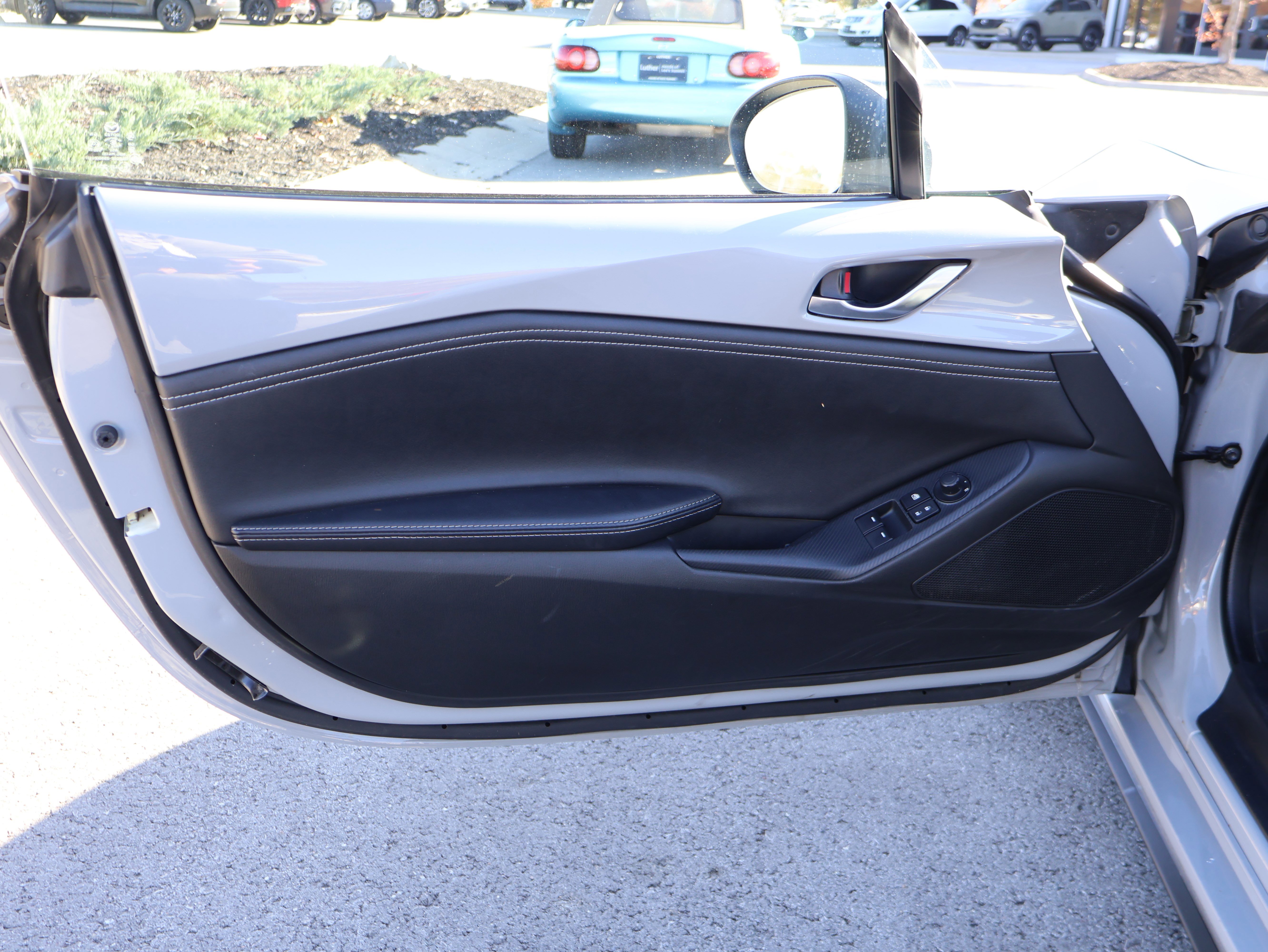 Used 2024 MAZDA MX-5 Miata RF Grand Touring image 24