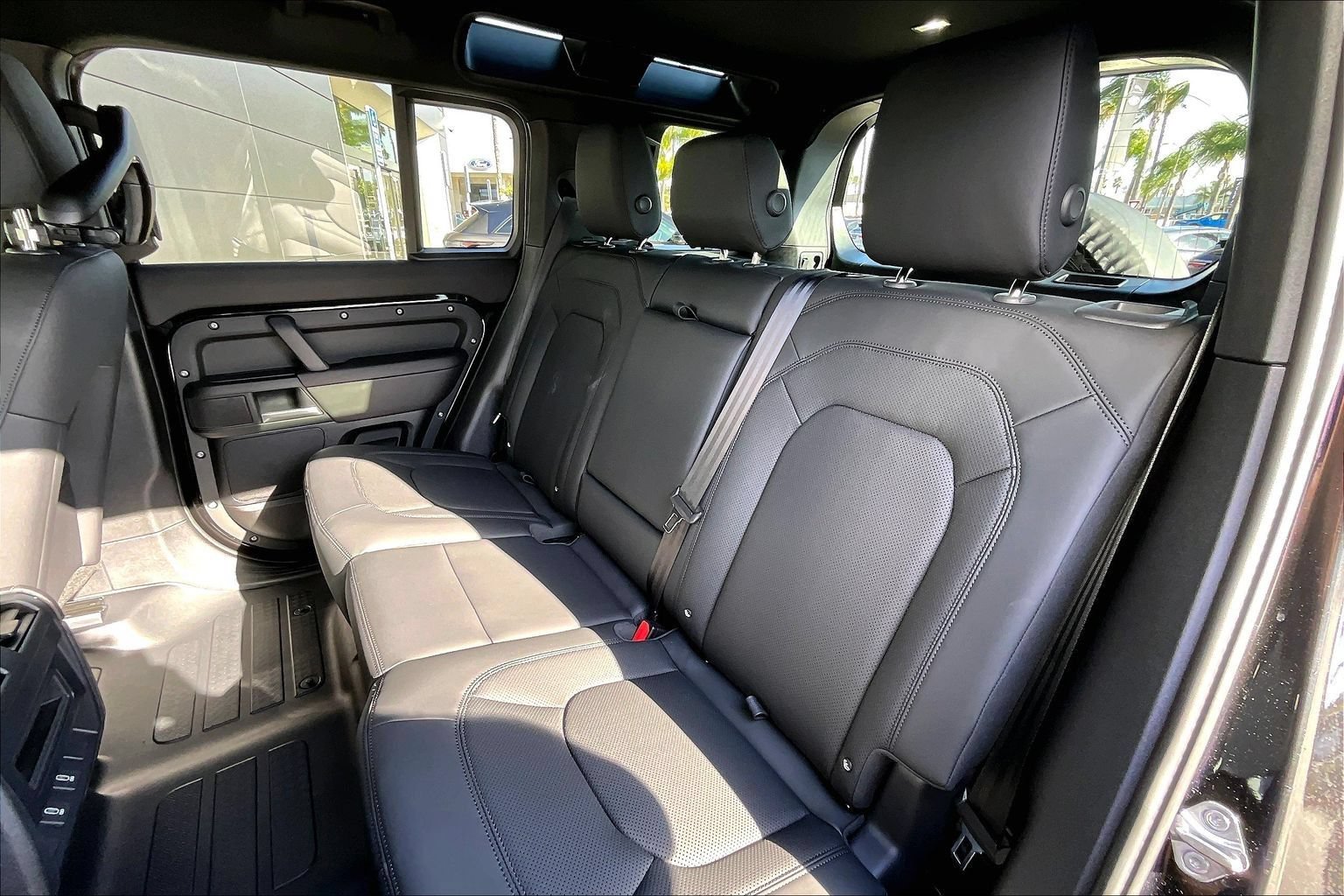 New 2026 Land Rover Defender 110 S AWD/4WD image 10