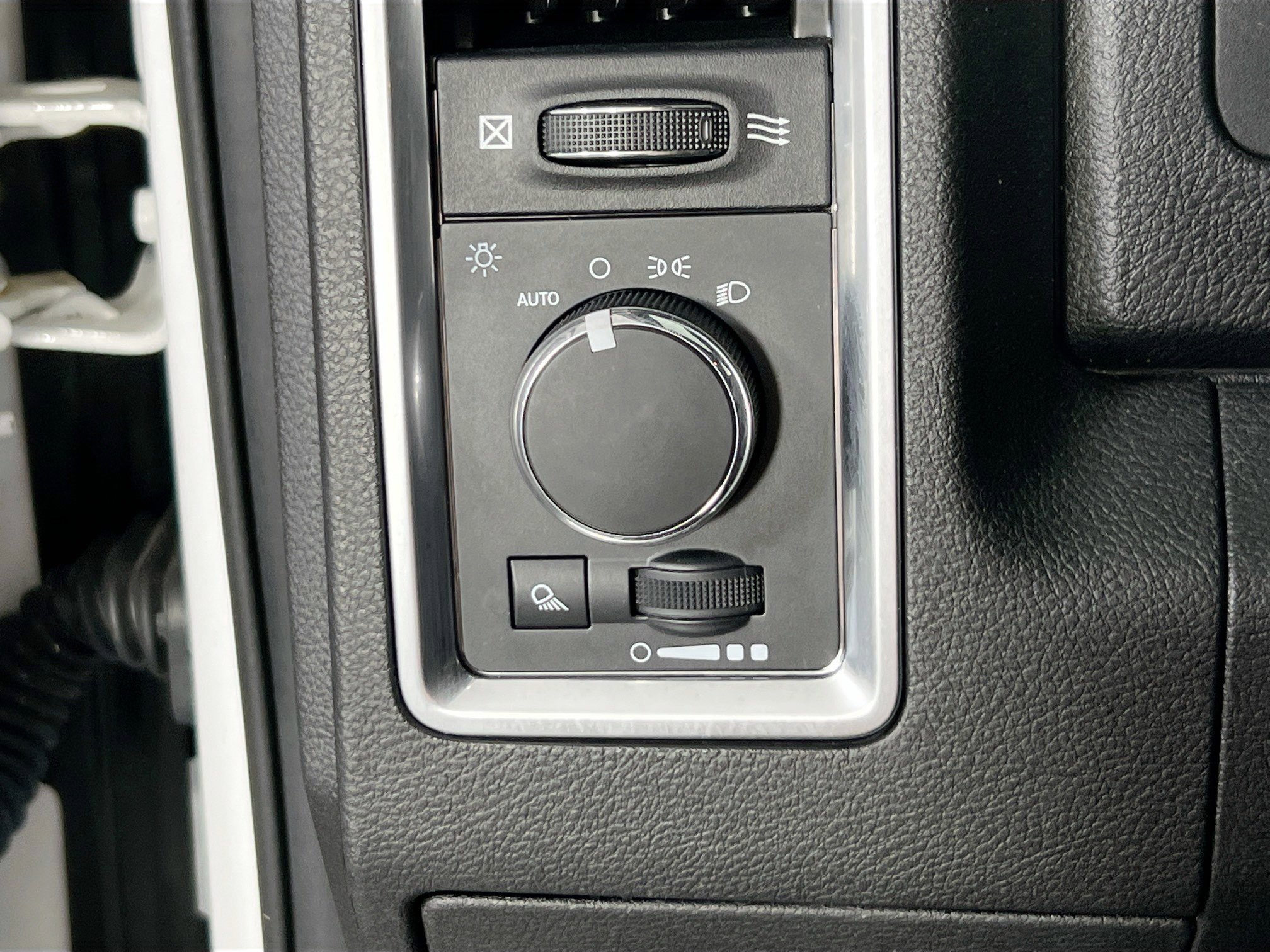 Used 2022 RAM 1500 Classic Warlock image 10