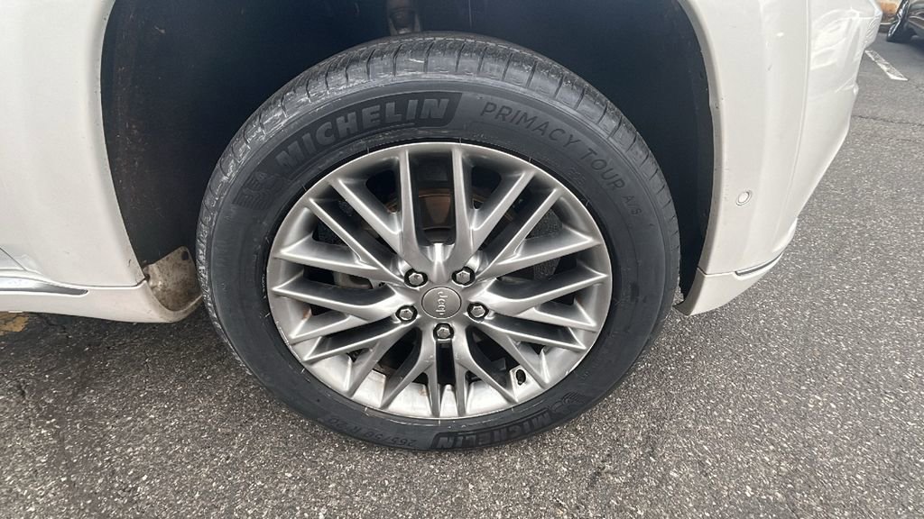 Used 2018 Jeep Grand Cherokee Summit w/ Platinum Series Group image 14