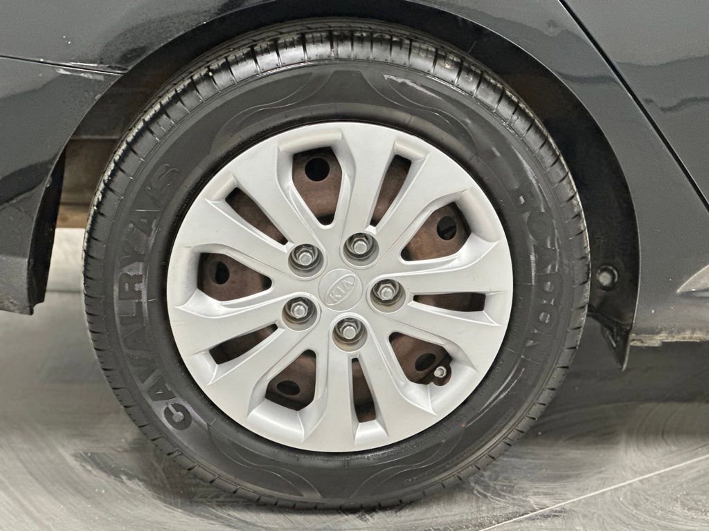 Used 2012 Kia Forte EX image 21