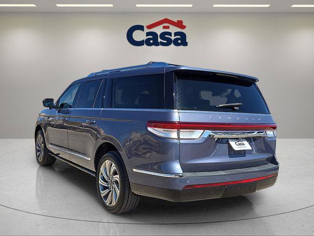 Used 2022 Lincoln Navigator L Reserve image 4