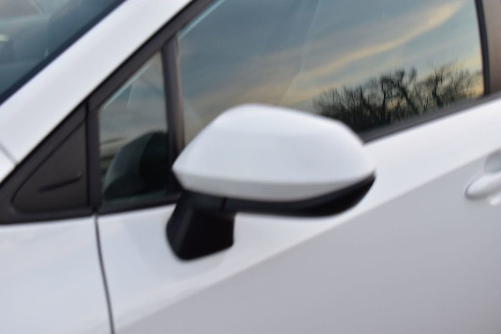 Used 2022 Toyota Corolla LE image 36