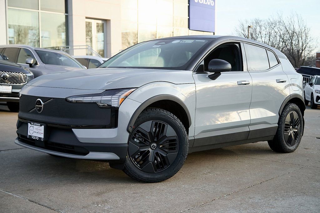 New 2026 Volvo EX30 Cross Country Ultra w/ Protection Package Premier image 2