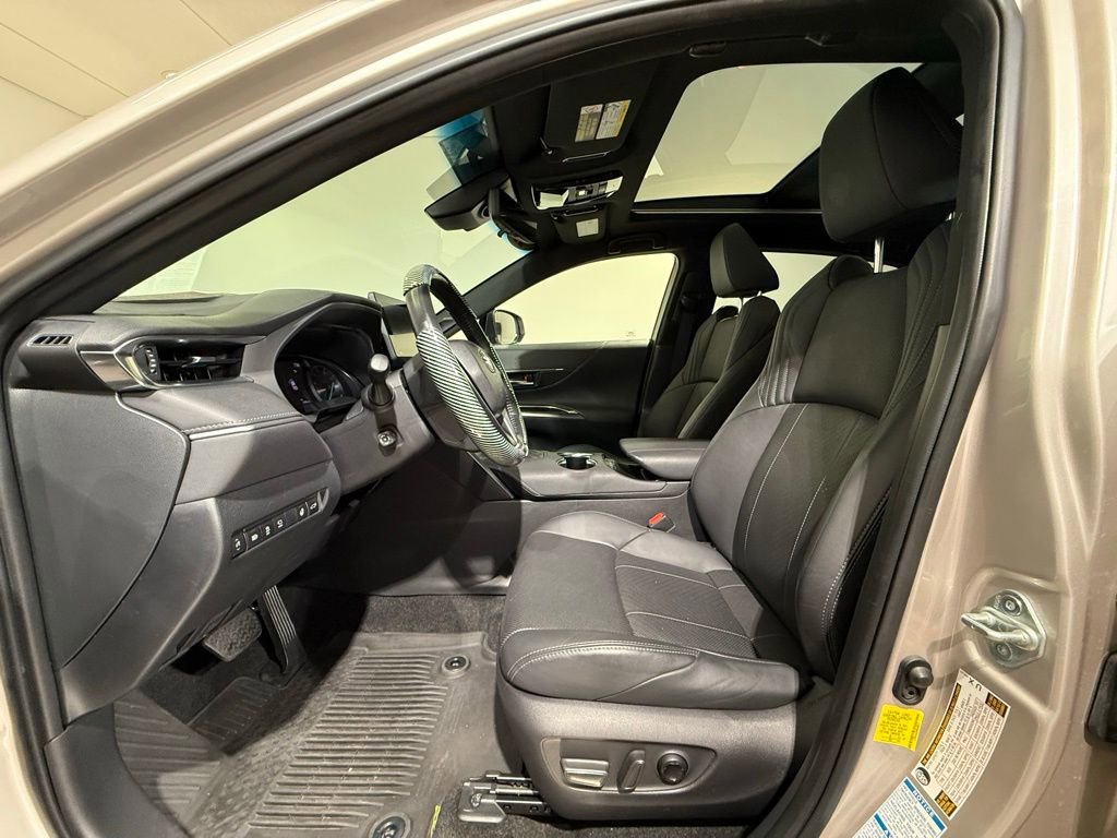 Certified 2021 Toyota Venza Limited w/ Advanced Technology Package AWD/4WD image 13