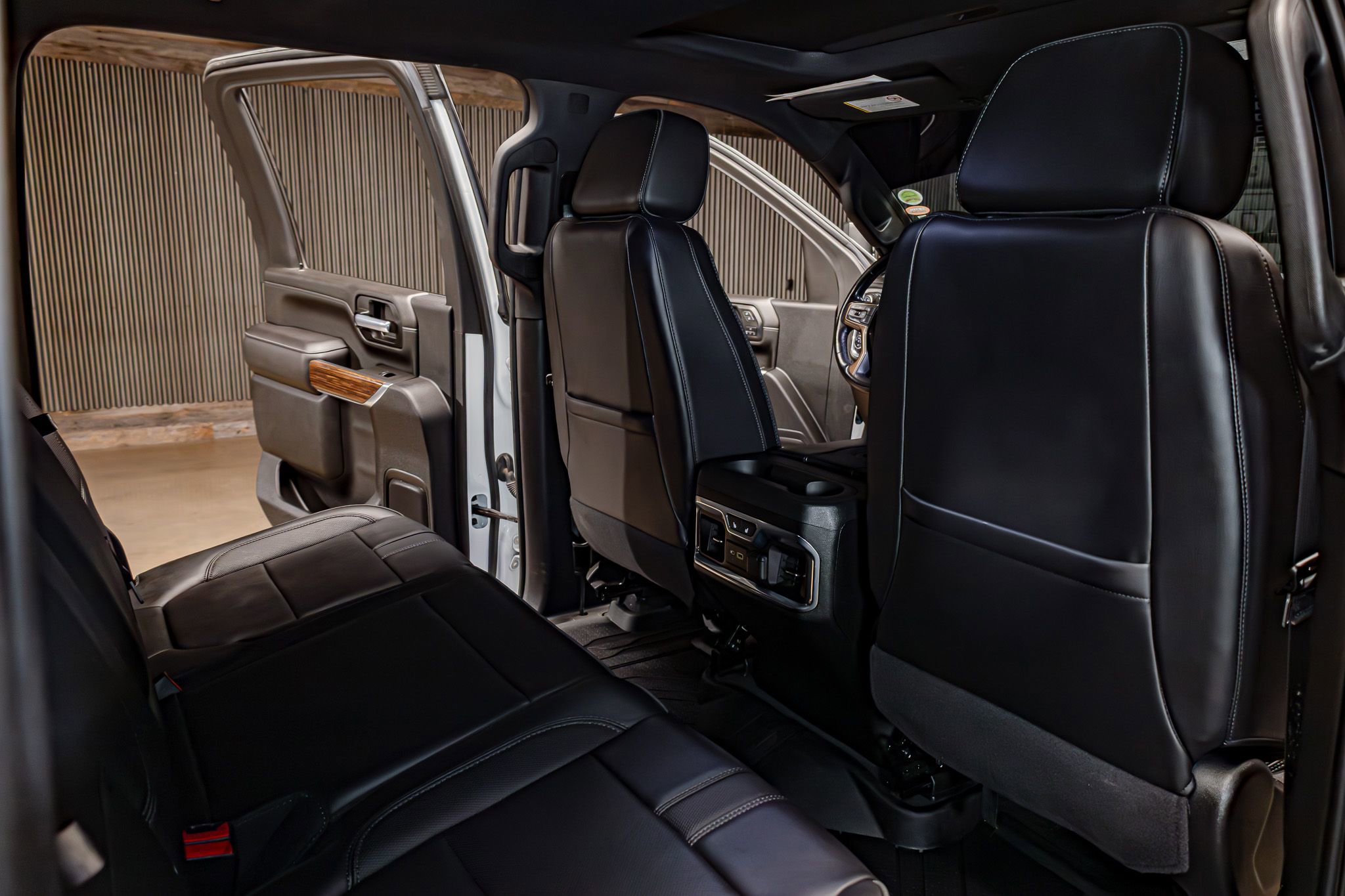 Used 2021 Chevrolet Silverado 3500 High Country image 25