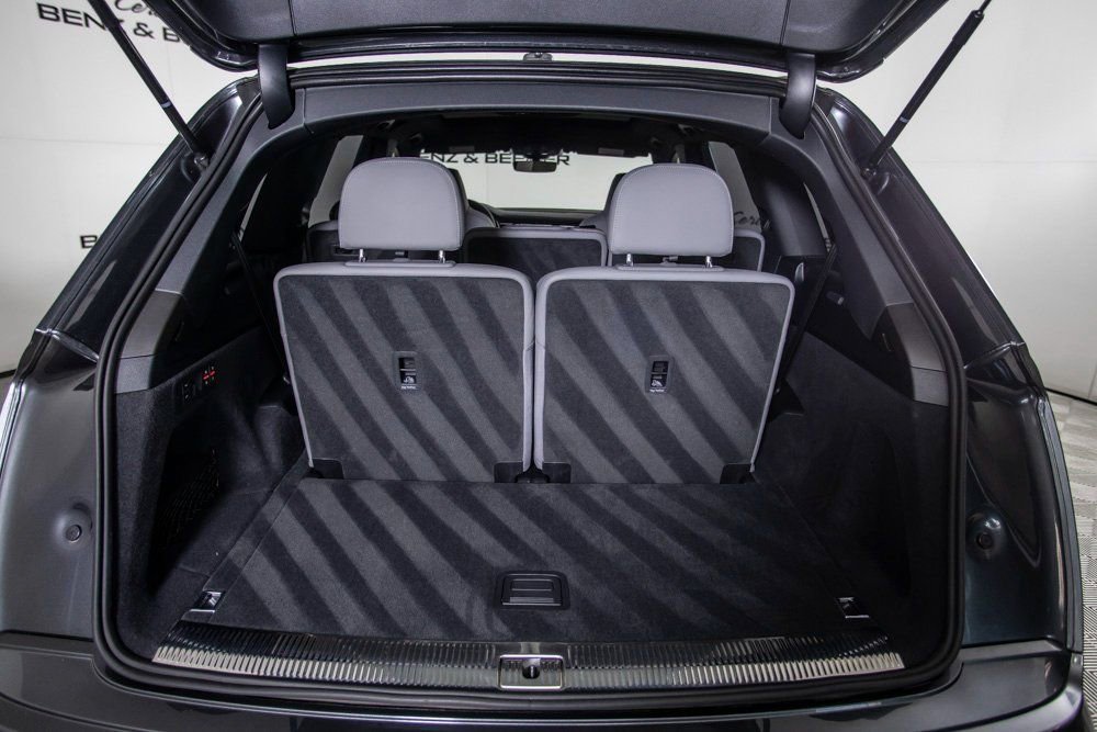 Used 2024 Audi SQ7 Prestige image 11