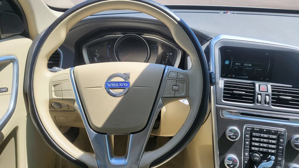 Used 2015 Volvo XC60 T5 Premier w/ Protection Package FWD image 29