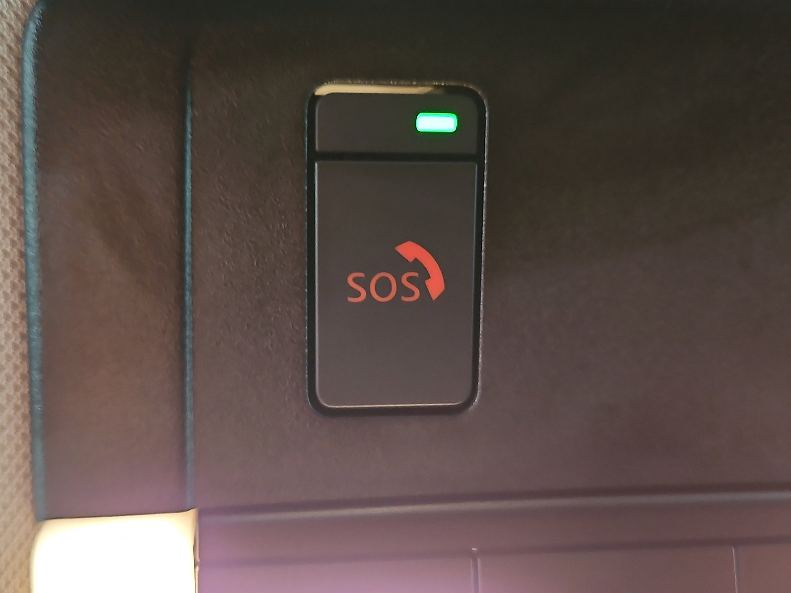 Used 2023 Nissan Rogue SV image 20