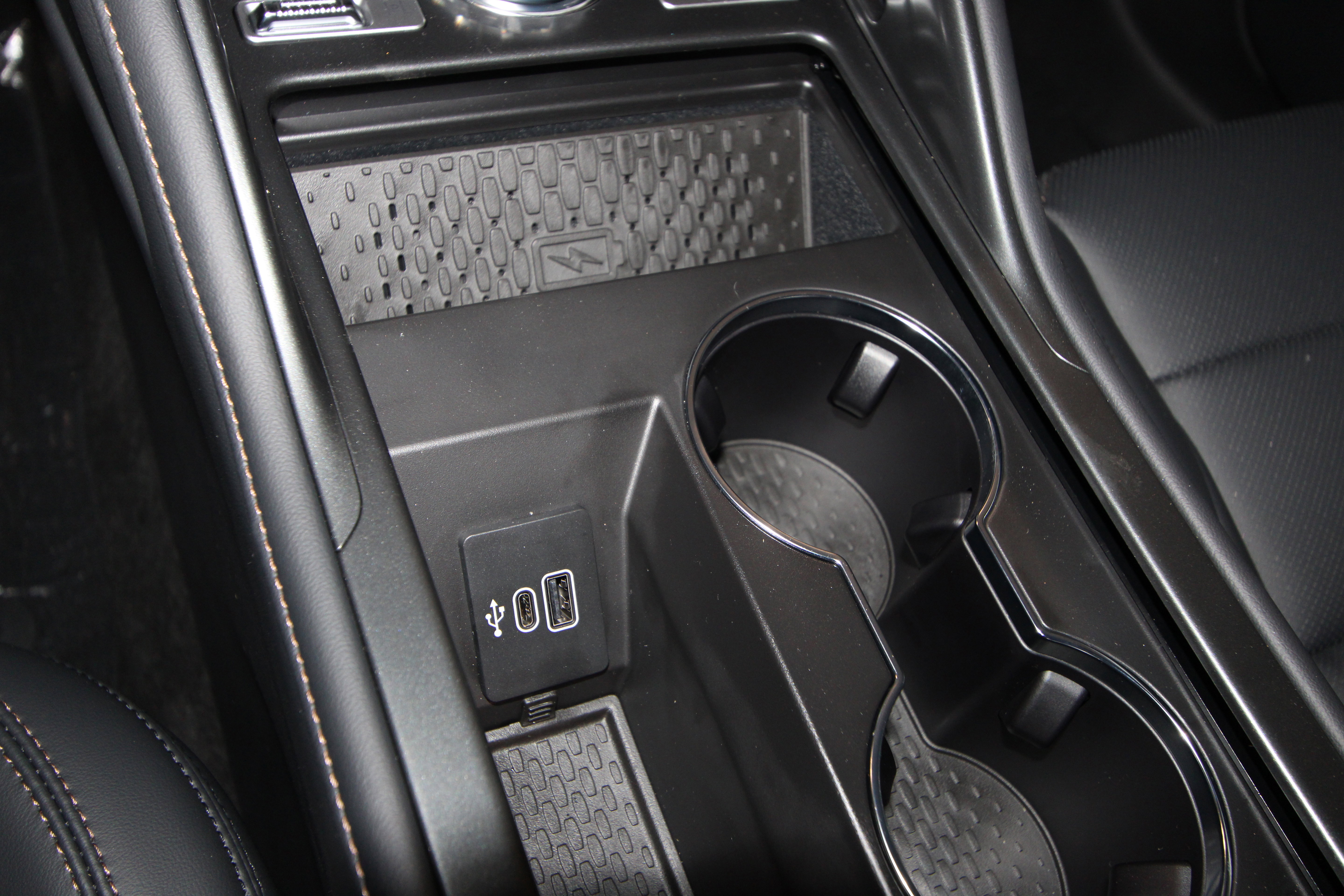New 2026 Lincoln Nautilus Premier AWD/4WD image 18