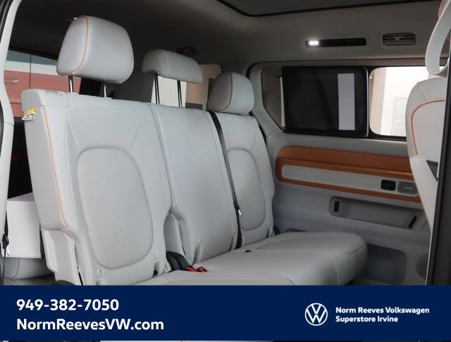 New 2025 Volkswagen ID. Buzz 1st Edition image 30