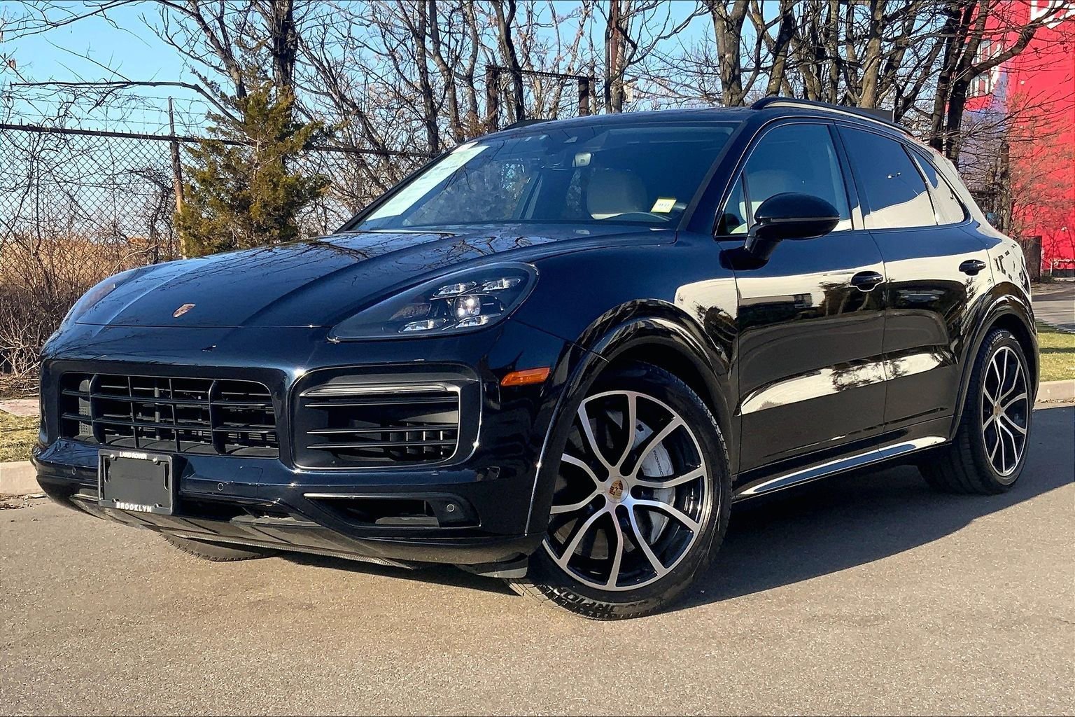 Used 2021 Porsche Cayenne GTS image 1