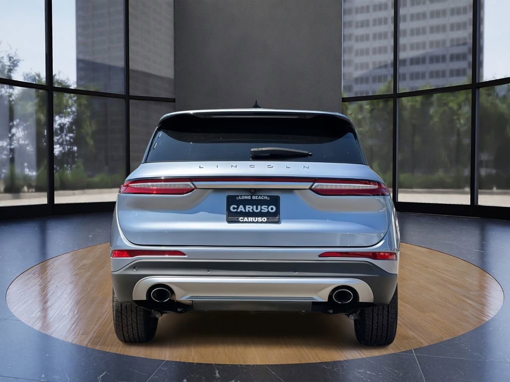 Used 2022 Lincoln Corsair FWD image 4