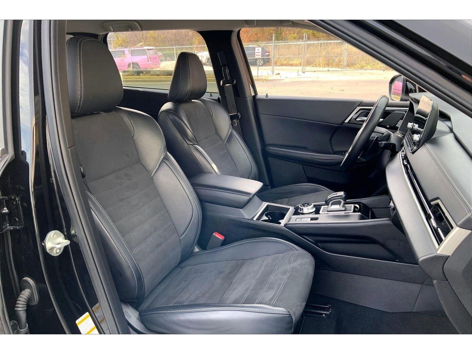 Used 2024 Mitsubishi Outlander SE image 7