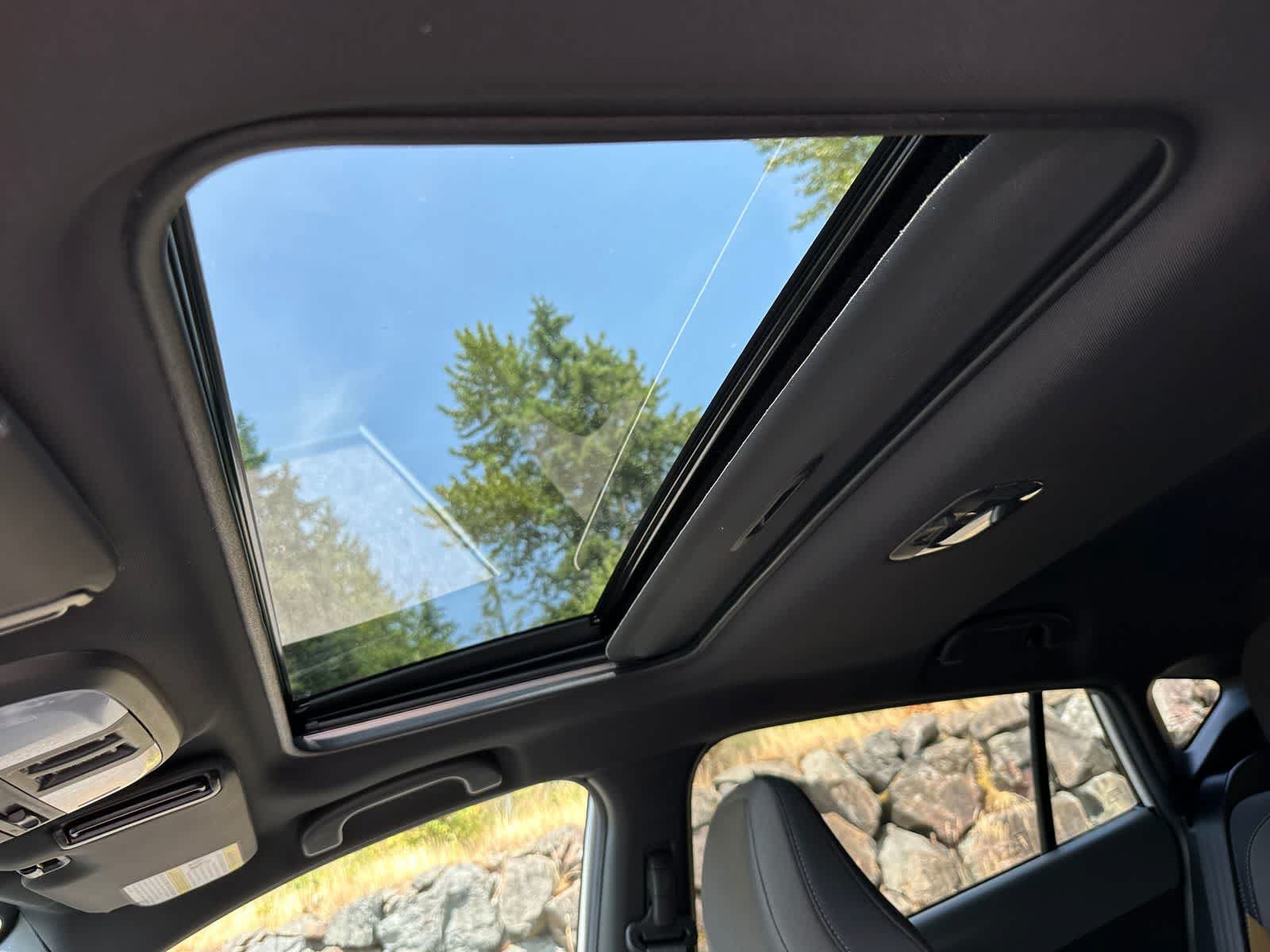Used 2025 Subaru Crosstrek 2.5i Sport w/ Crosstrek Mirror Package AWD/4WD image 14