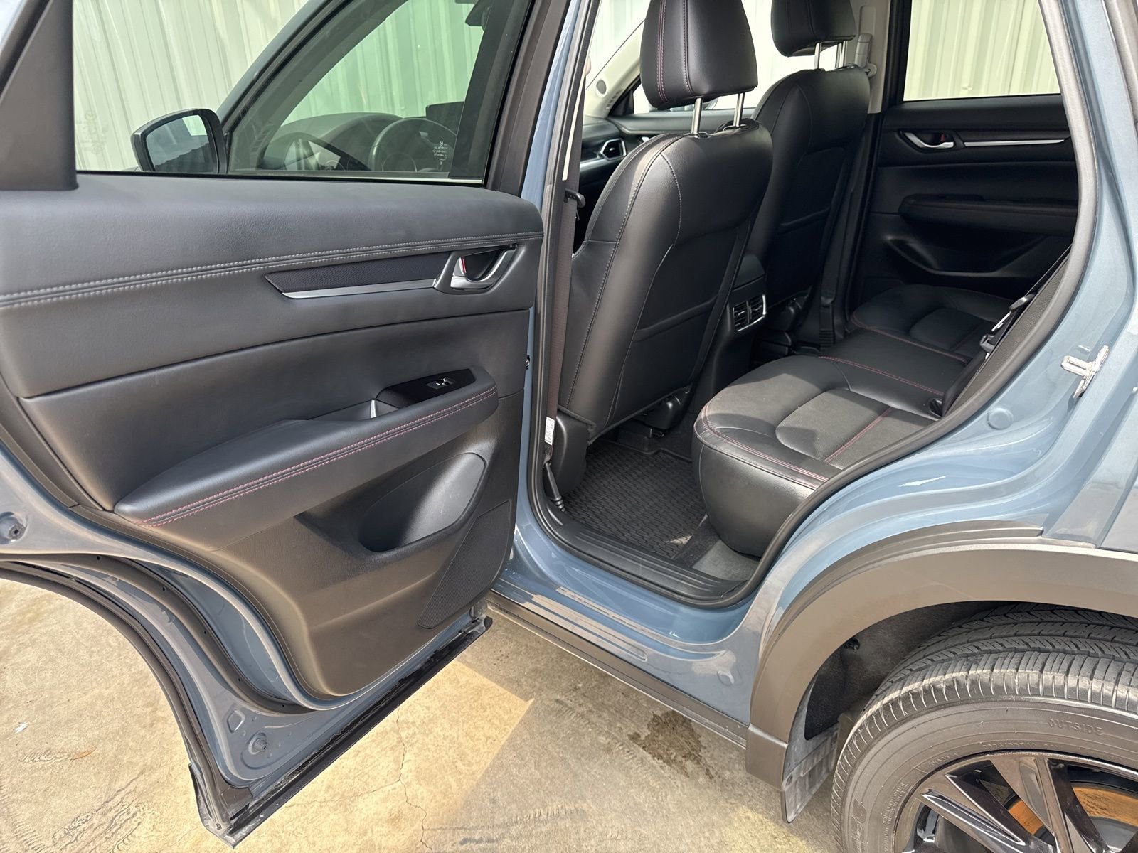 Used 2023 MAZDA CX-5 Carbon Edition image 12