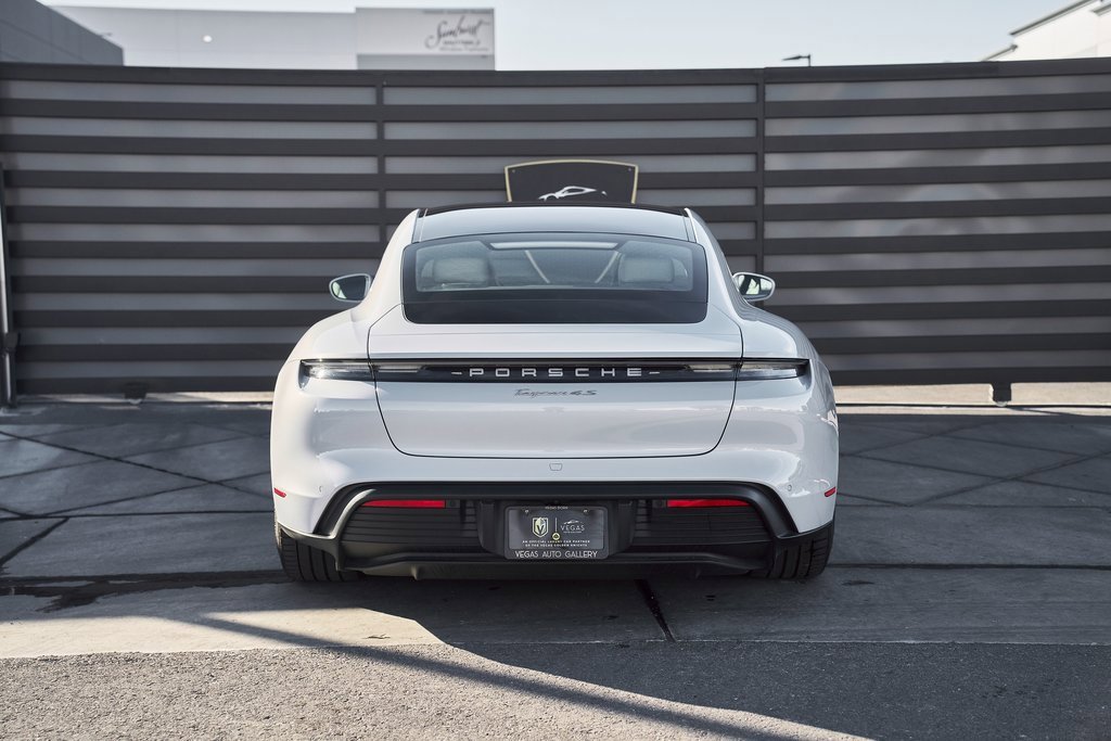 Used 2023 Porsche Taycan 4S w/ Premium Package image 15