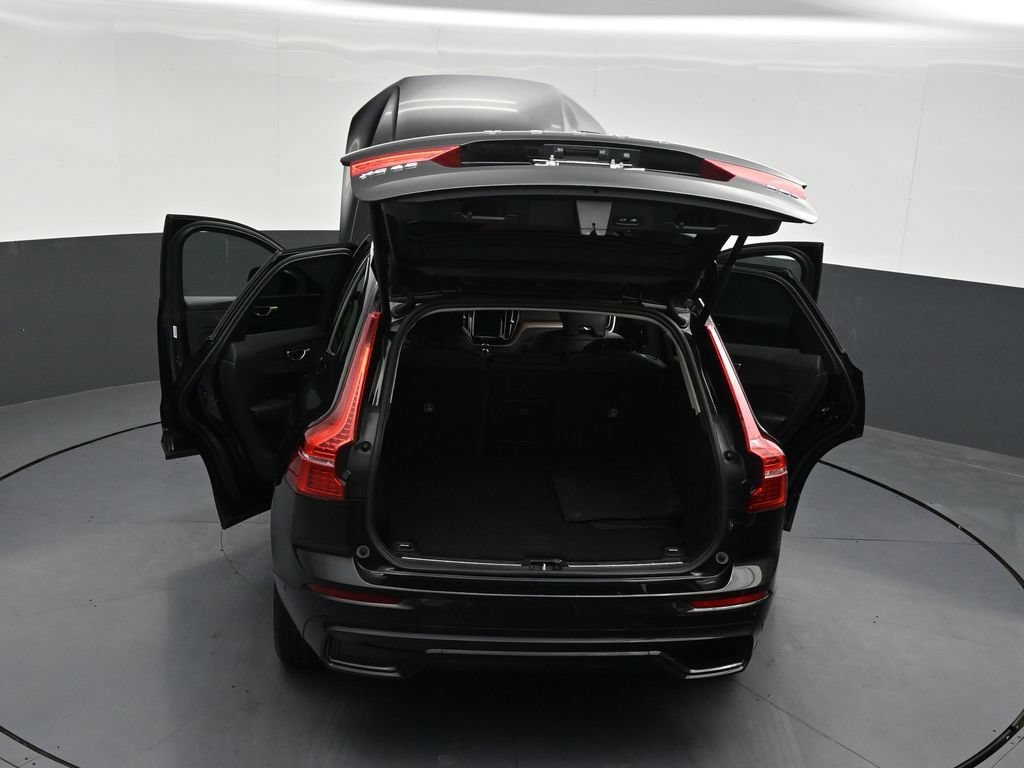 Certified 2024 Volvo XC60 B5 Plus AWD/4WD image 34