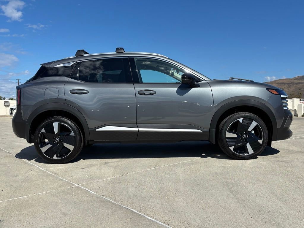 New 2026 Nissan Kicks SR FWD image 2