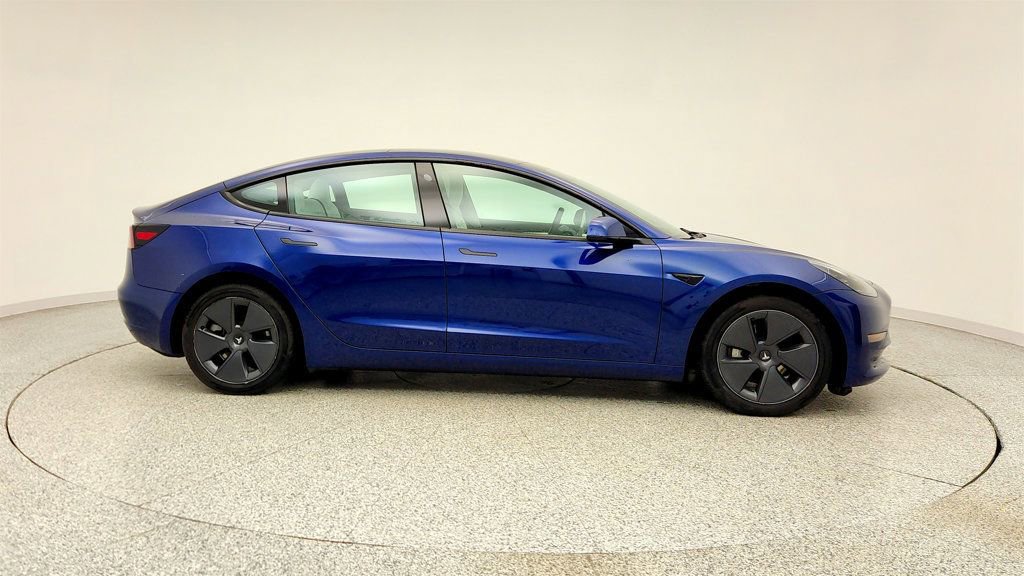 Used 2023 Tesla Model 3 Standard Range RWD image 4