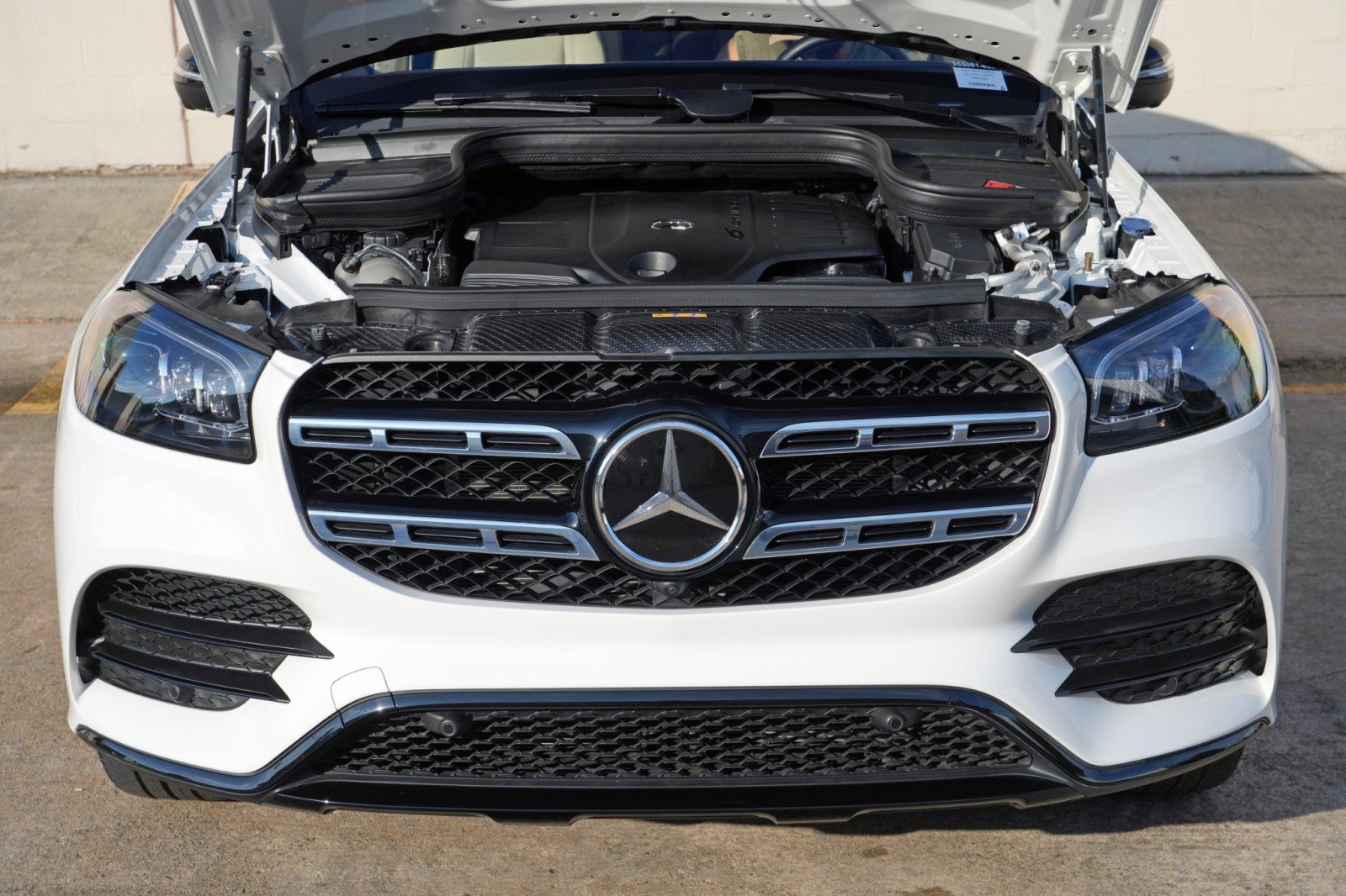 Used 2023 Mercedes-Benz GLS 450 4MATIC image 8